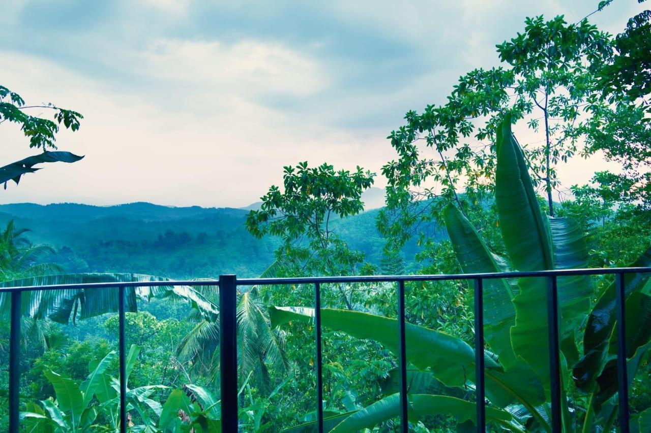 Discovery Resort Ratnapura Luaran gambar
